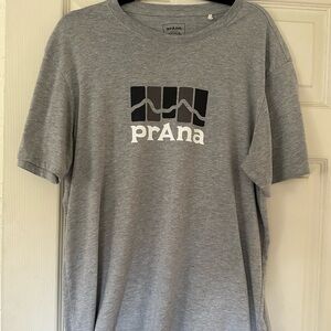 LARGE prAna Mountain Light SS Tee